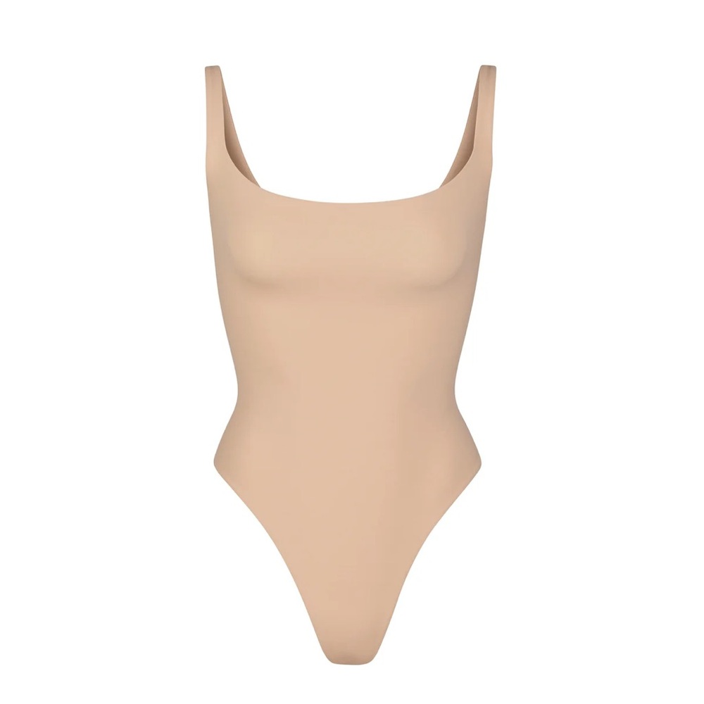 SKIMS Fits Everybody Square Neck Bodysuit in Clay